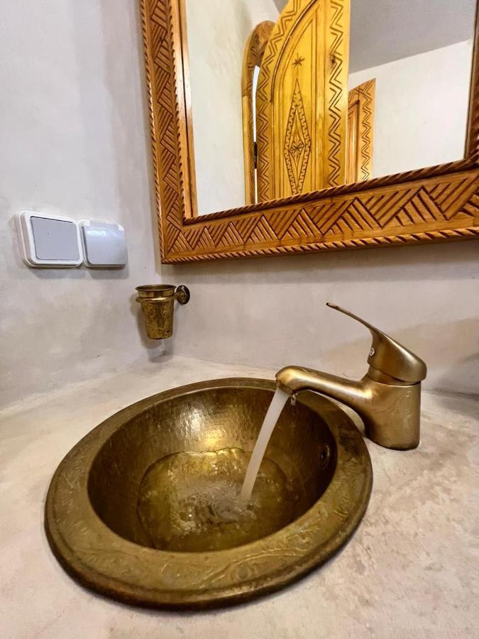 Отель Riad Dar El Hania Эс-Сувейра Экстерьер фото